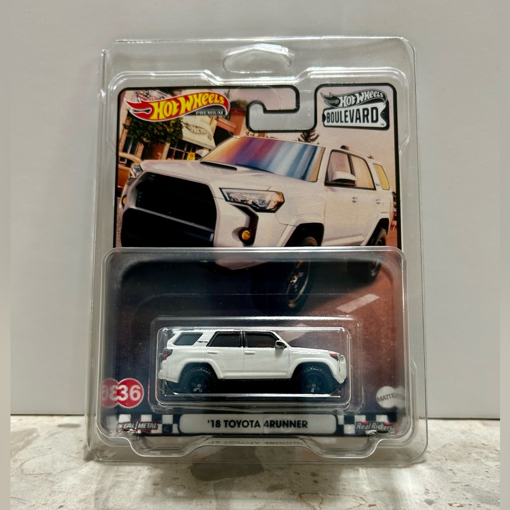 Hot Wheels Toyota 4Runner White TRD Pro Boulevard #36